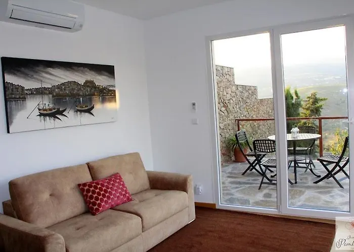 Quinta Do Pombal - Douro - Camila's *